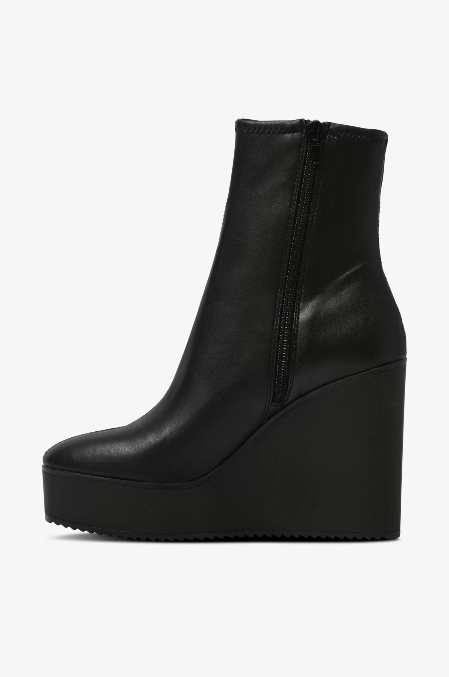 Dam Steve Madden Boots Jassy Bootie